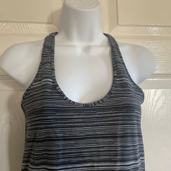 Lululemon Size 8 Cool Racer Back Tank Top Cyber Black - Picture 3 of 7